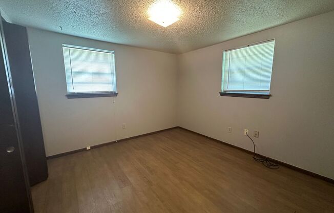 2 beds, 1 bath, $845