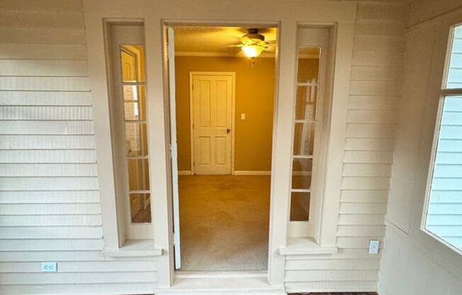 2 beds, 1 bath, $1,795