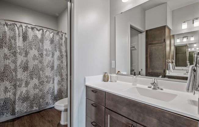 2 beds, 1 bath, 789 sqft, $1,600, Unit 302