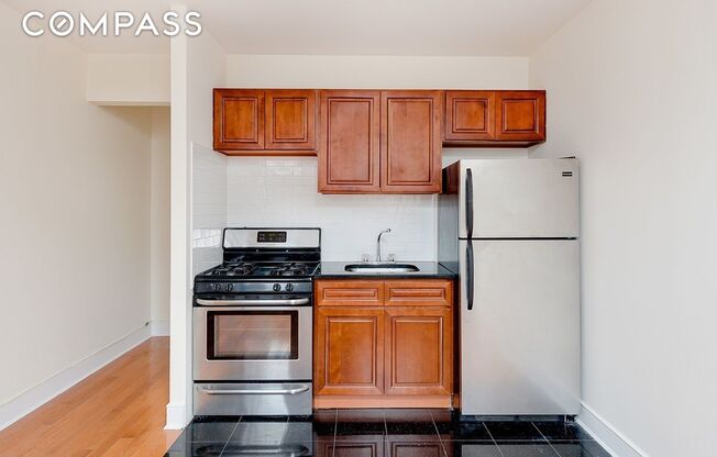 611 W 171 ST