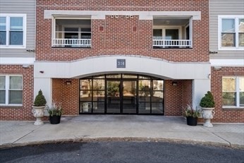 2 beds, 2 baths, 1,153 sqft, $3,800, Unit 103