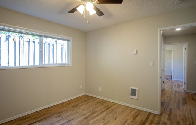 2 beds, 1 bath, $1,355, Unit B09