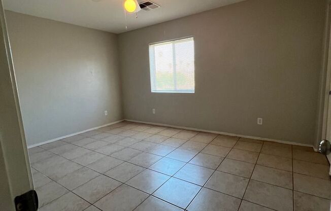 2 beds, 1.5 baths, $1,475, Unit Unit #8