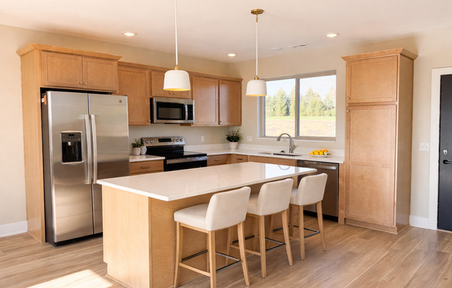 Brand New Three Bedroom Ames Townhome with $1,000 signing bonus!