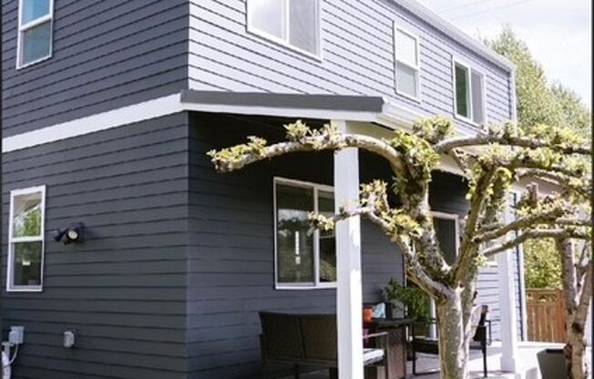 Ballard ADU, 2bd/1ba, Private, Newer Construction