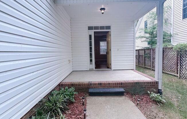 4 bedroom 2 1/2 bath in wake forest available now