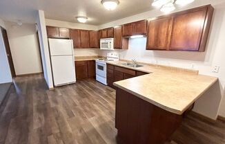 3 beds, 2 baths, 1,160 sqft, $1,360, Unit 800-301