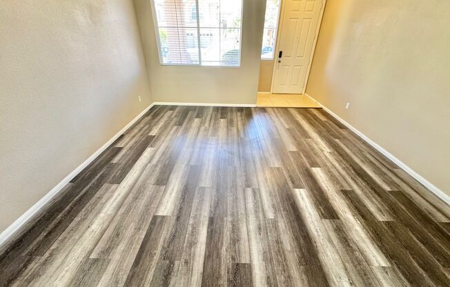 BEAUTIFUL 4 BEDROOM HOME IN SUMMERLIN!!