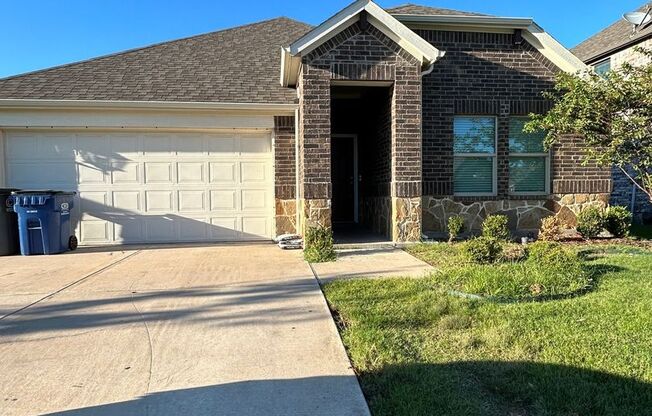 4 beds, 3 baths, $2,295