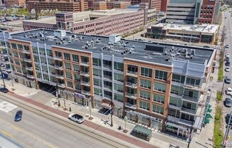 3670 WOODWARD Avenue