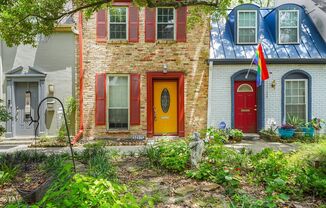 Bright & Updated 2-Bedroom Townhouse in Quiet Community with Pool Access!