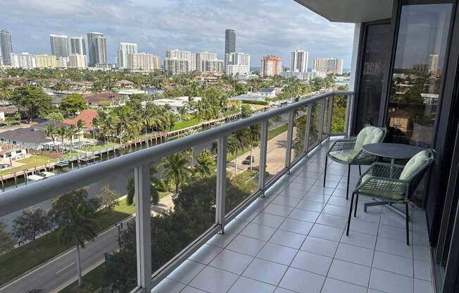 3600 YACHT CLUB DR