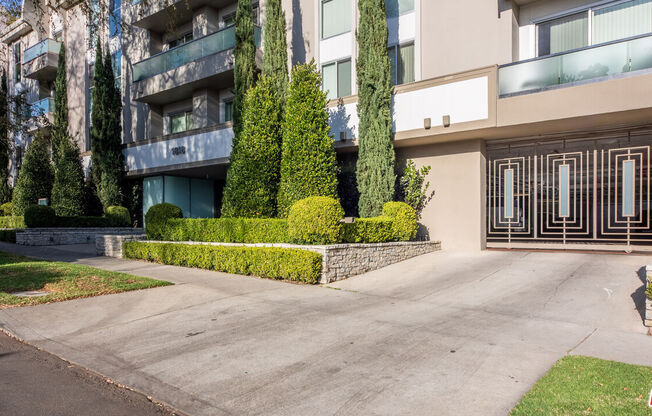 2 beds, 2 baths, 1,389 sqft, $7,000, Unit 107