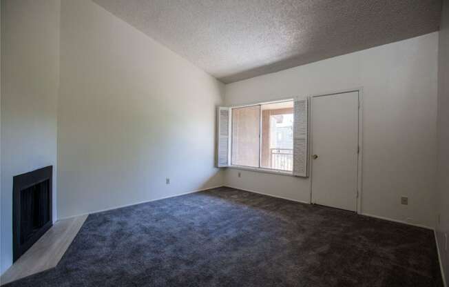 Empty living room at Sunrise Ridge Apartments in Tucson AZ