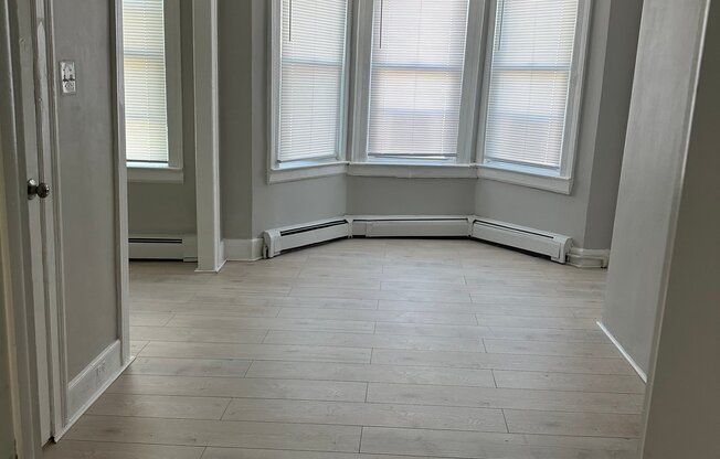 763 COMMUNIPAW AVE
