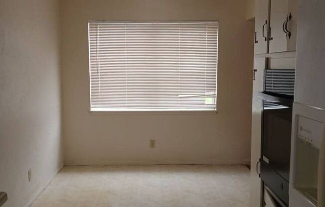 3 beds, 1 bath, $1,995