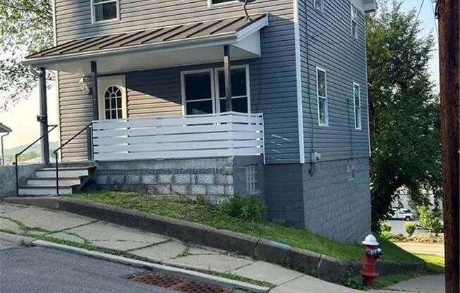 3BD/ 1 BA Home for Rent- Coraopolis