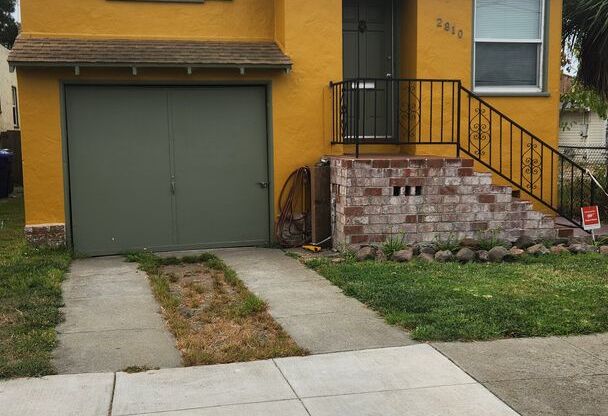 2910 Clinton Ave., Richmond, CA 94804
