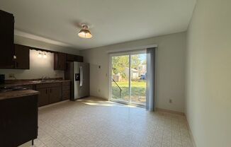 2 beds, 1 bath, $1,350