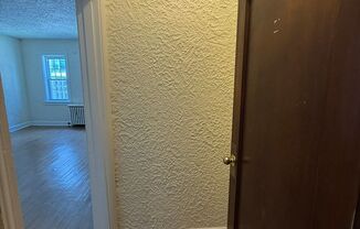 Studio, 1 bath, 308 sqft, $1,175, Unit Bayard Manor 103