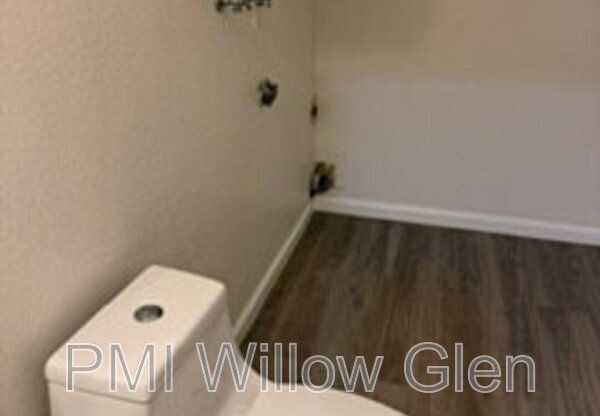 7379 TULARE HL DR