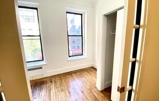 2 beds, 1 bath, $2,995, Unit 2F