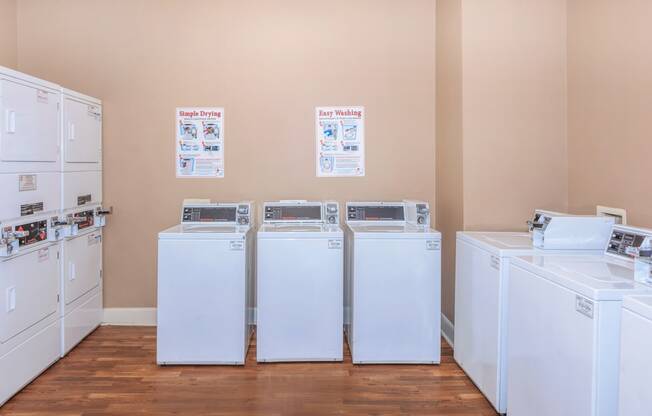 Laundry at Crescent, Lenexa, 66219