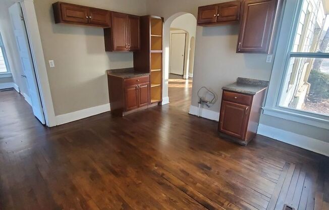 2 beds, 1 bath, 1,000 sqft, $950, Unit 3043 Lower