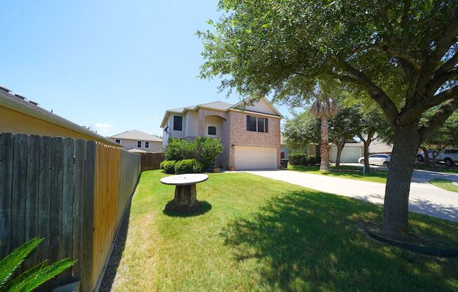 Lovely Cul-De-Sac Home in Schertz/Cibolo Now Available. Realtor Commission: $350