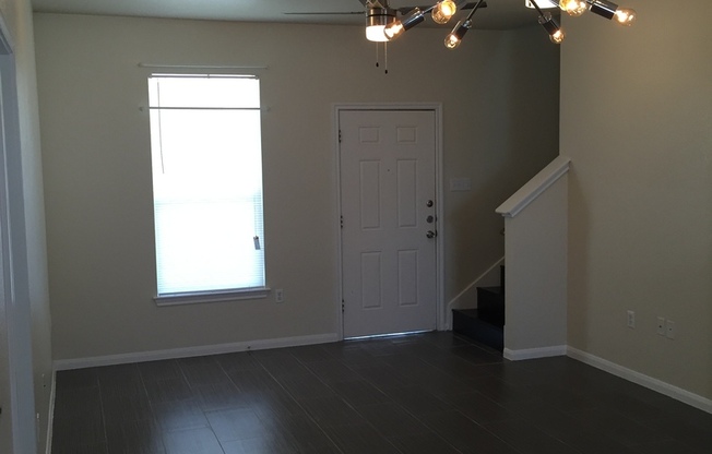 3 beds, 2 baths, $2,100