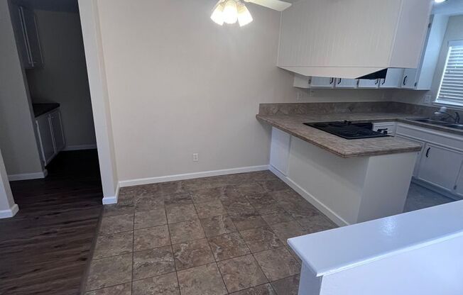 NICE UPDATED CONDO IN ROLLINGWOOD POINTE!!