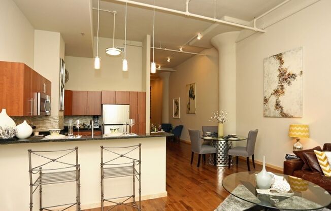 1 bed, 1.5 baths, 1,022 sqft, $2,025, Unit 303