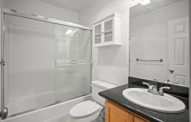 2 beds, 2 baths, $2,895, Unit # 09