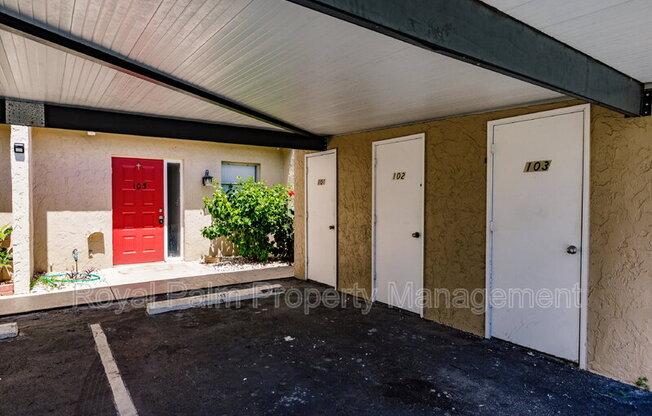 1123 SW 48th TER