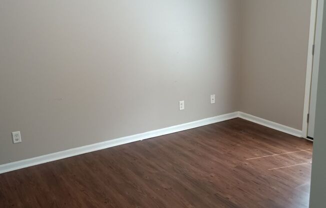 1 bed, 1 bath, 530 sqft, $825, Unit 350 B07