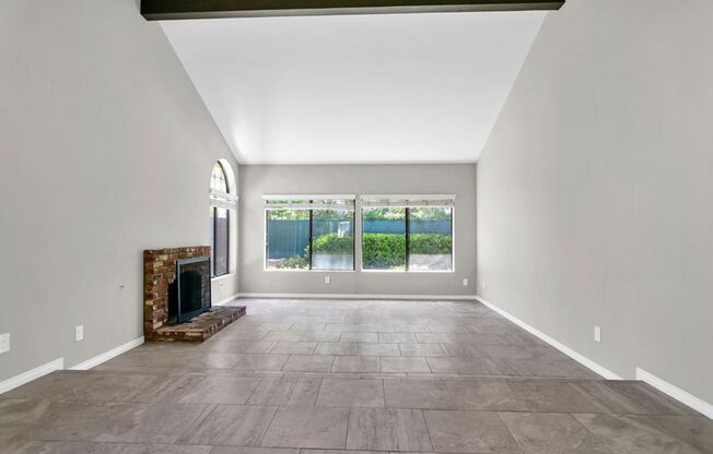 Beautiful single level home in Rancho Penasquitos!  Available now!