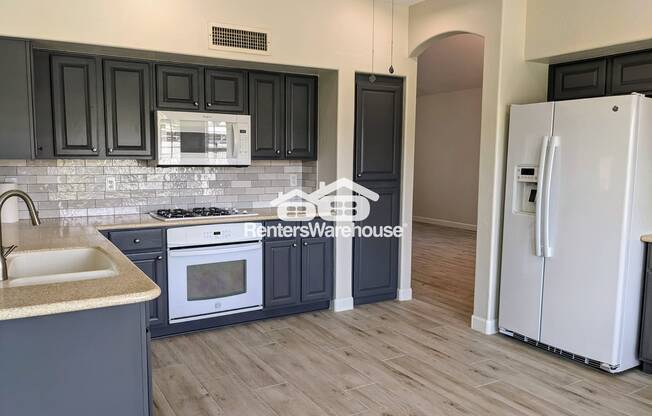 6340 W TONOPAH DR
