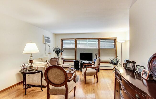 6430 W. Gunnison St.