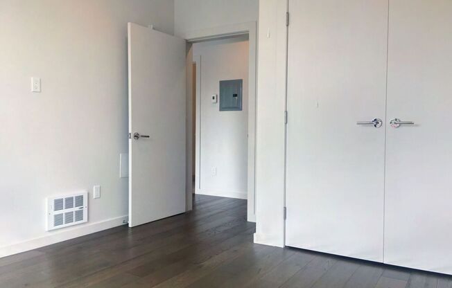 2 beds, 1 bath, $2,950