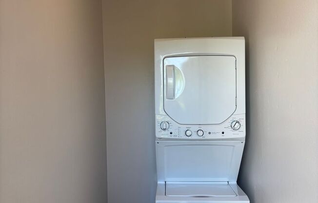 1 bed, 1 bath, 750 sqft, $2,365, Unit 1704