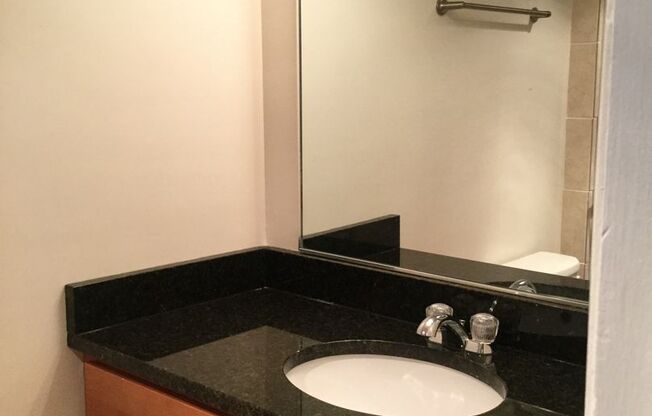 3 beds, 2 baths, 1,043 sqft, $2,500, Unit 5323 #1