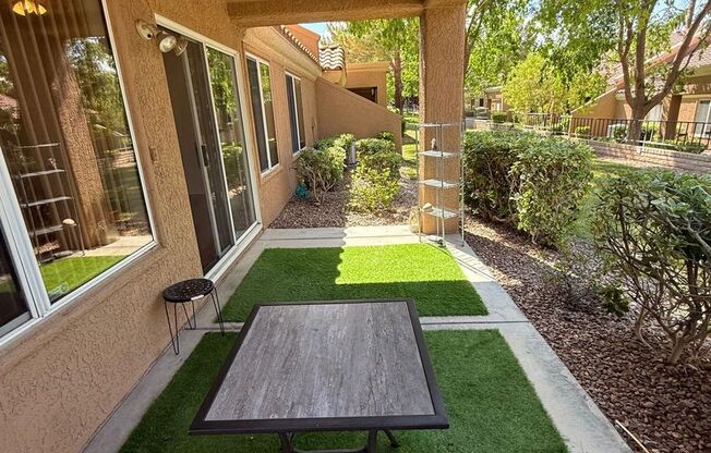 SUN CITY 55+ COMMUNITY - TWO BEDROOM TOWNHOME WITH FRONT COURTYARD