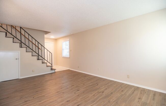 921 CHISHOLM CV