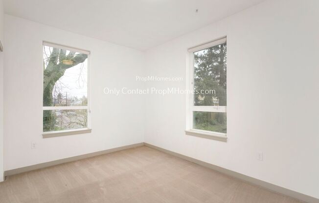 2 beds, 2 baths, 743 sqft, $1,895, Unit 3011 NE Killingsworth Street - Unit 101