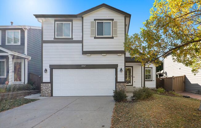 Picture Perfect 3 Bedroom 3 Bath home in Highlands Ranch!