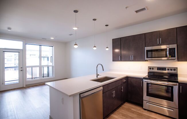 1 bed, 1 bath, 672 sqft, $1,415, Unit APT 415