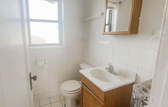 1 bed, 1 bath, 560 sqft, $1,435, Unit 5951P-2E