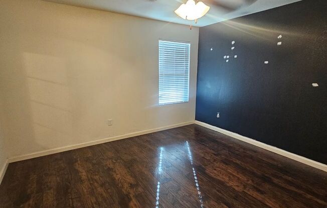 3 beds, 2 baths, $1,700