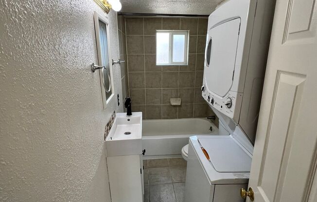 2 beds, 1 bath, $1,750