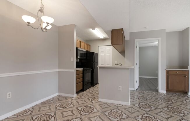 2 beds, 2 baths, $1,750